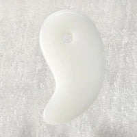 Gua Sha Facial Massage Tool — Sculpt & Lift